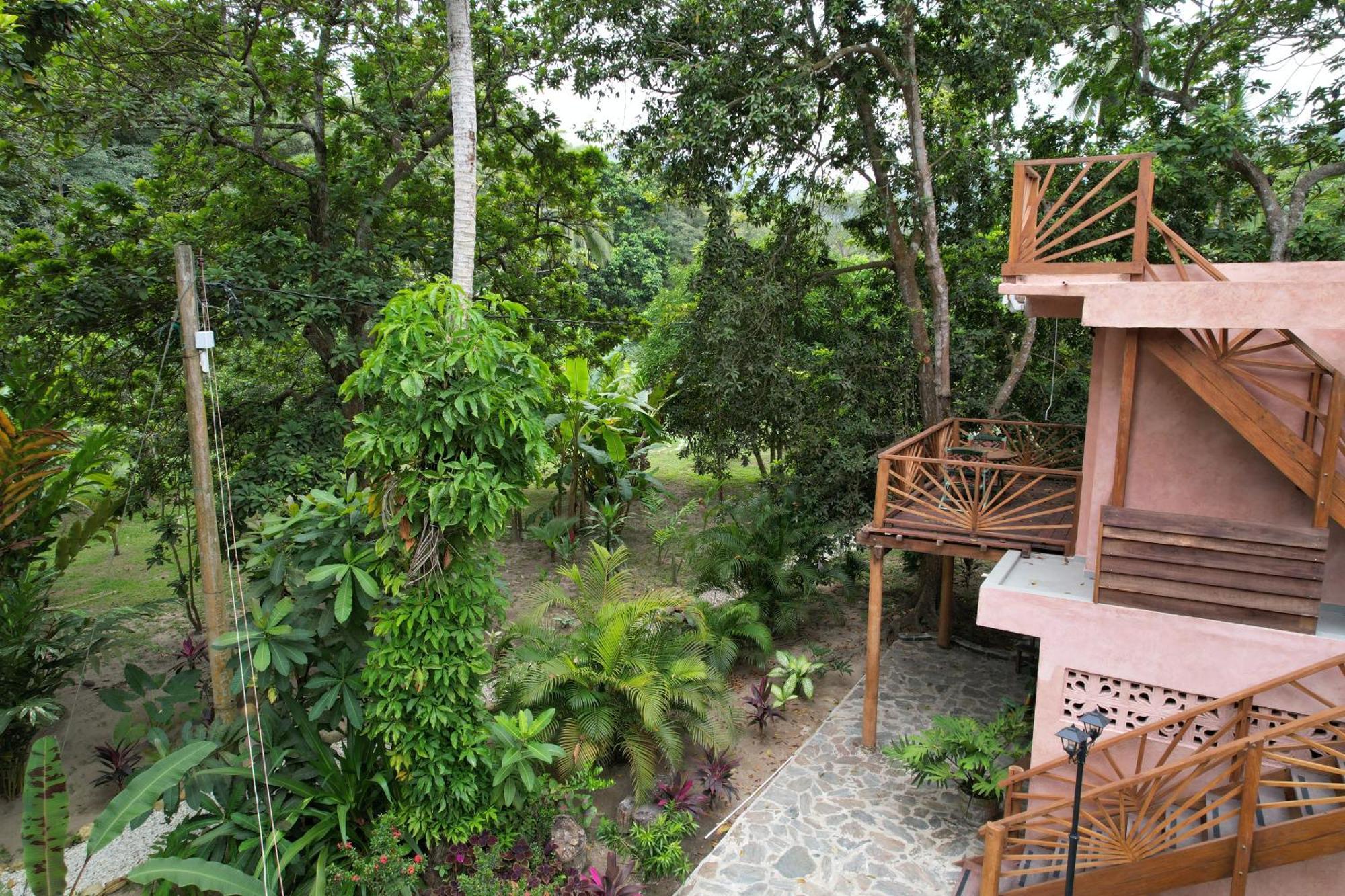Salvia Madre Hotel Guachaca Екстериор снимка