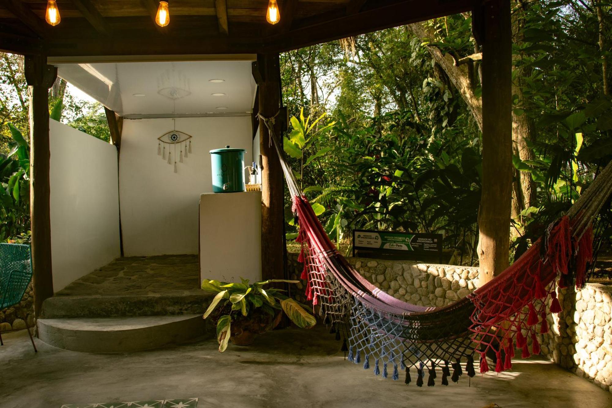 Salvia Madre Hotel Guachaca Екстериор снимка
